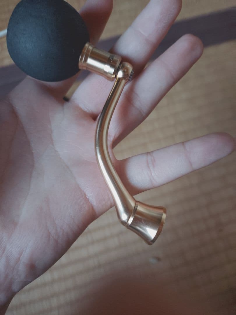 ダイワBG SW4000　ドラグノブなし。ベアリング快適