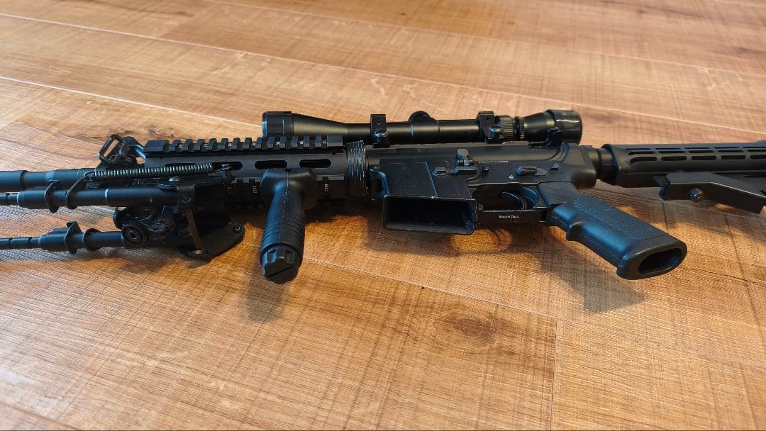 S＆T M4A1 ガスブローバック バイポッド＋スコープ付き