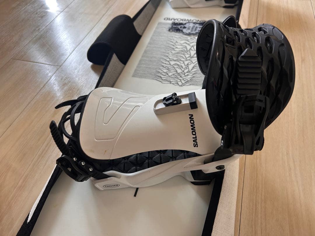 ZUMASB フリースタイルスノーボード 155cm ビンディングサロモン製