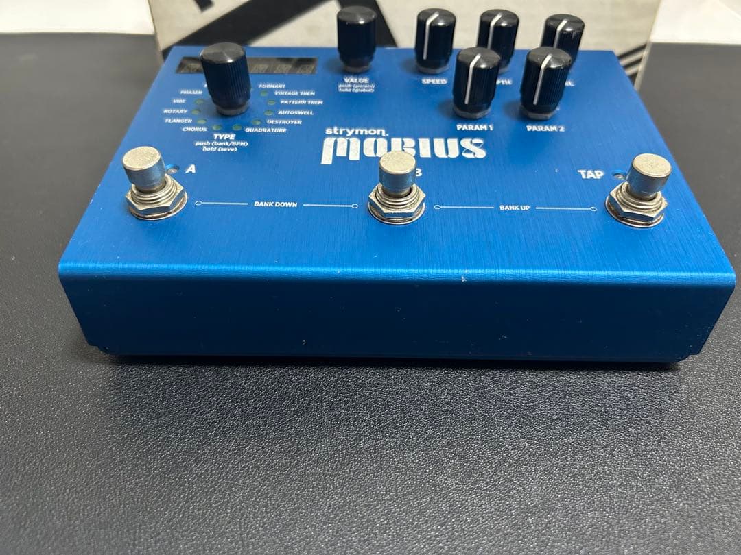 Strymon Mobius モジュレーションマシーン