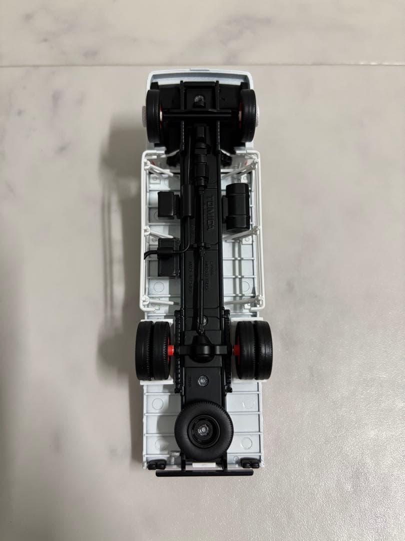 リミテッドヴィンテージ LV-N44d 日野KB324型トラック（白/赤）