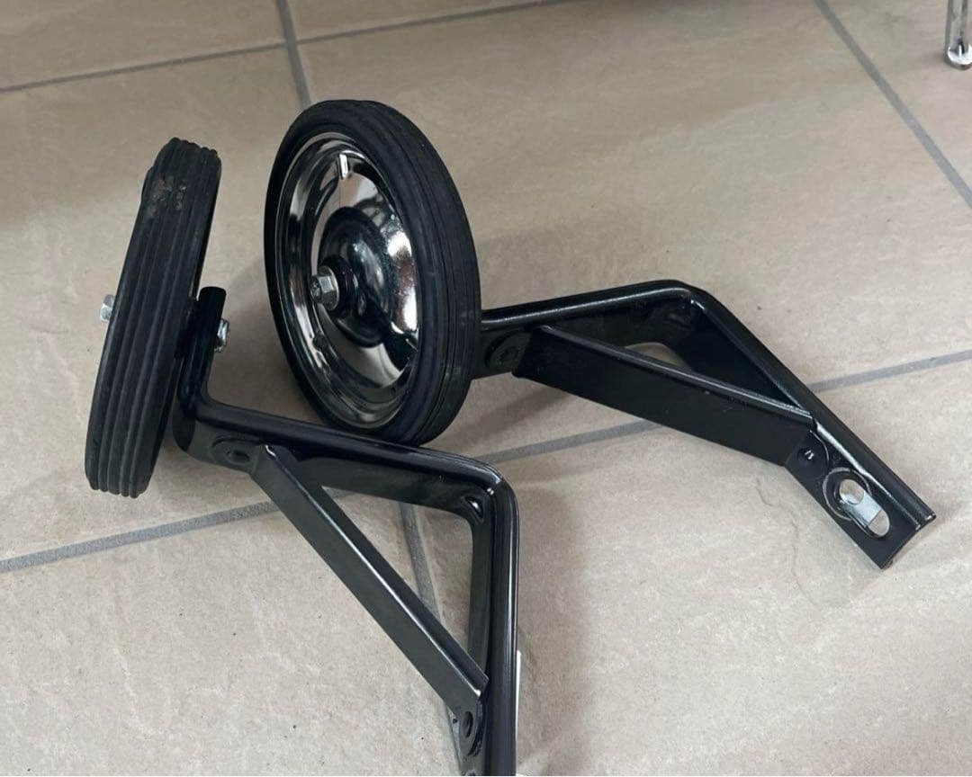 メルカリ市期間限定Jeepジープ 子供用 自転車 オリーブ 18インチ 補助輪