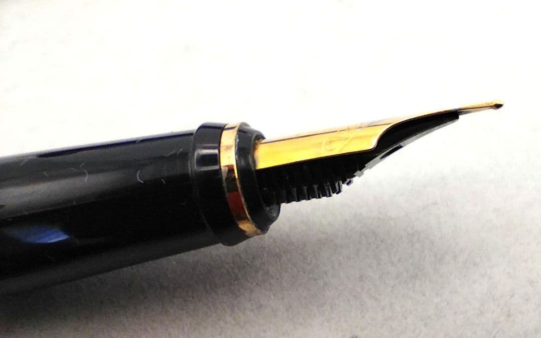 CARAN d'ACHE　 エクイノックス　万年筆　ブルーマーブル