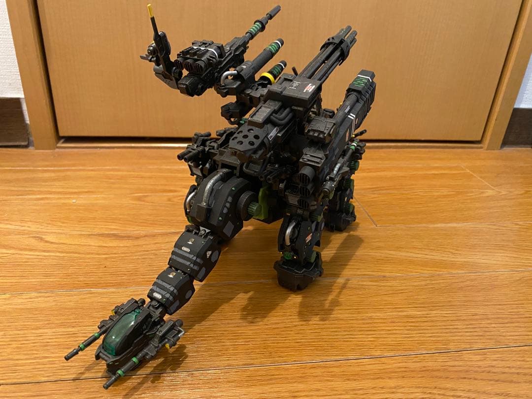 コトブキヤ ゾイド HMM ダークホーン プラモデル　塗装済み