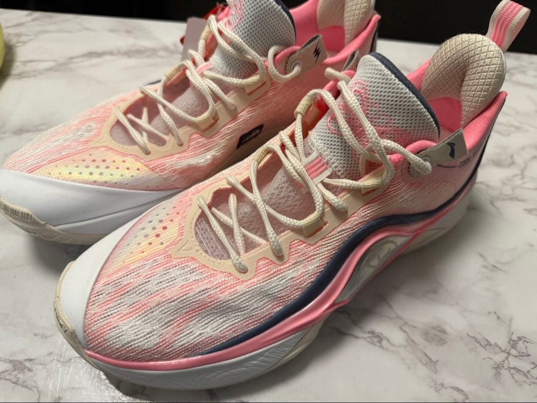 【★最安値★】LiNing Wade Shadow 5 V2 ピンクバタフライ