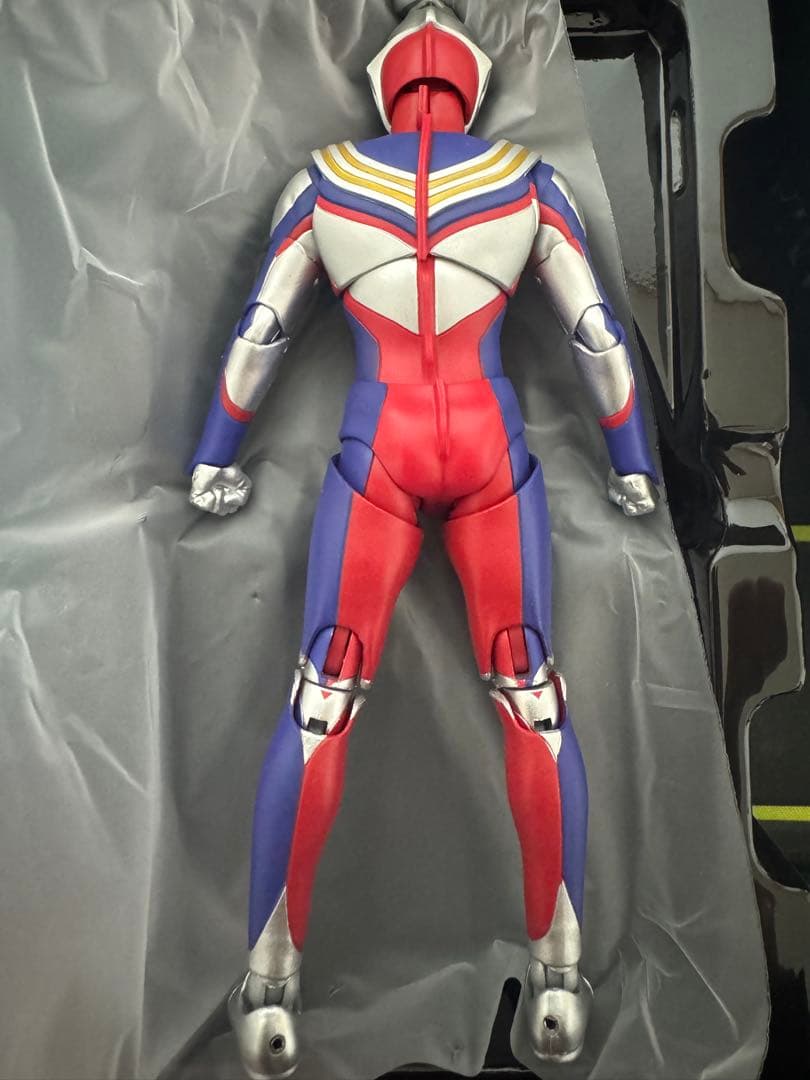 S.H.Figuarts 真骨彫製法 ウルトラマンティガ マルチタイプ　再販版