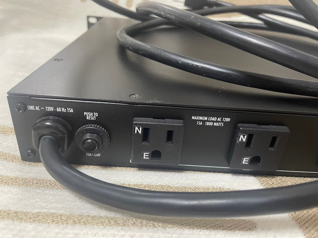 FURMAN PL-8C 1Uラックマウント電源タップ