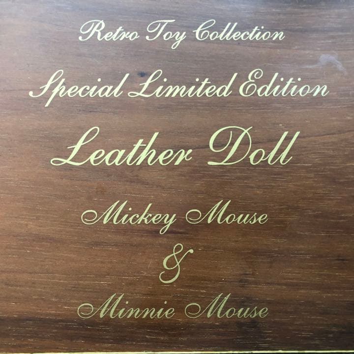 ヤングエポック社のミッキーとミニー