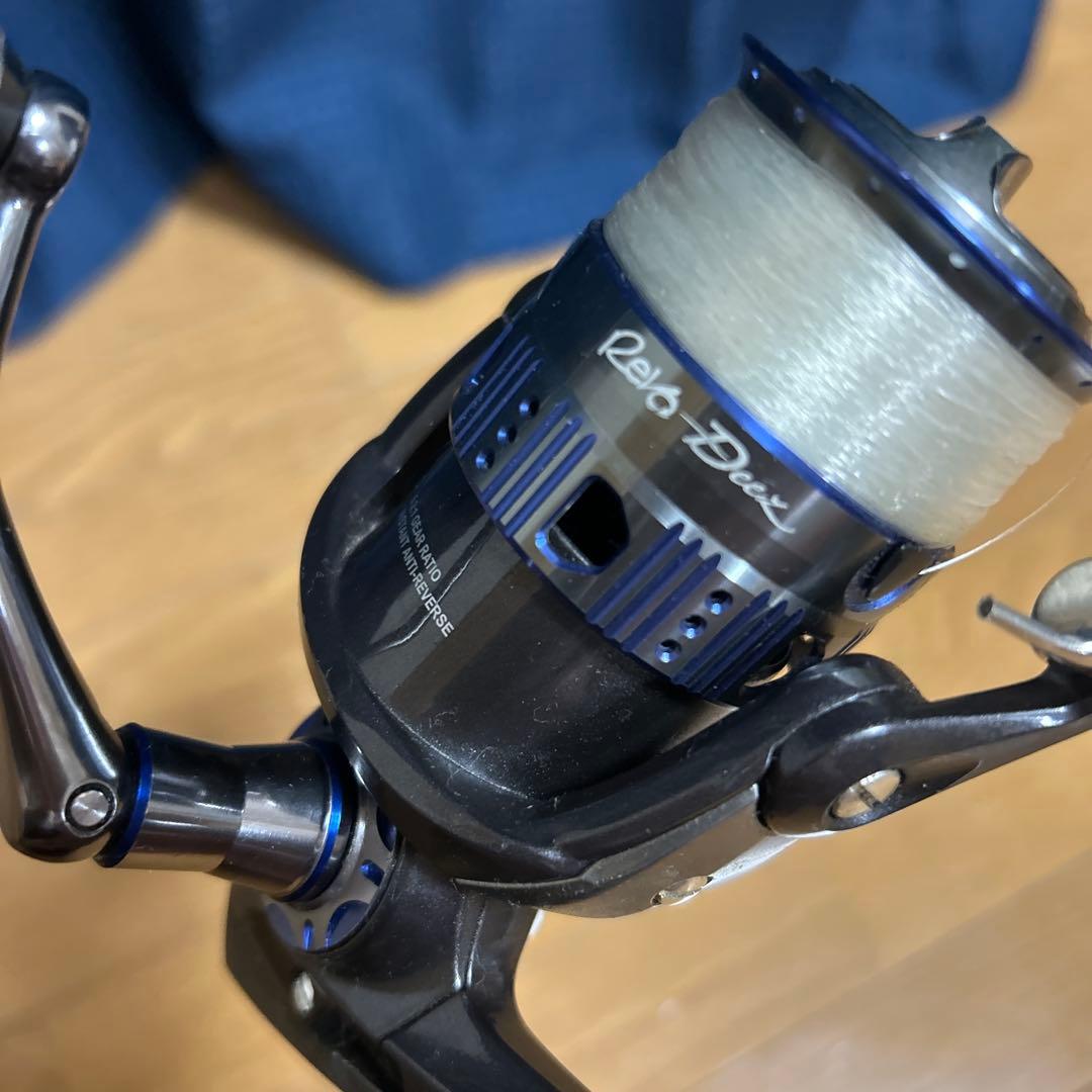 Revo Dees スピニングリール 青木大介プロシグネチャーモデル