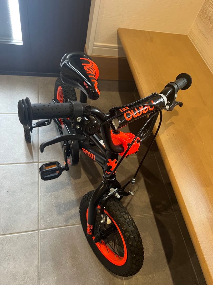 nemo 12 幼児用自転車 黒/オレンジ