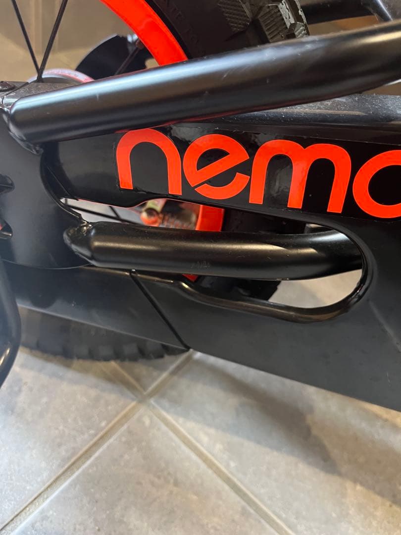 nemo 12 幼児用自転車 黒/オレンジ