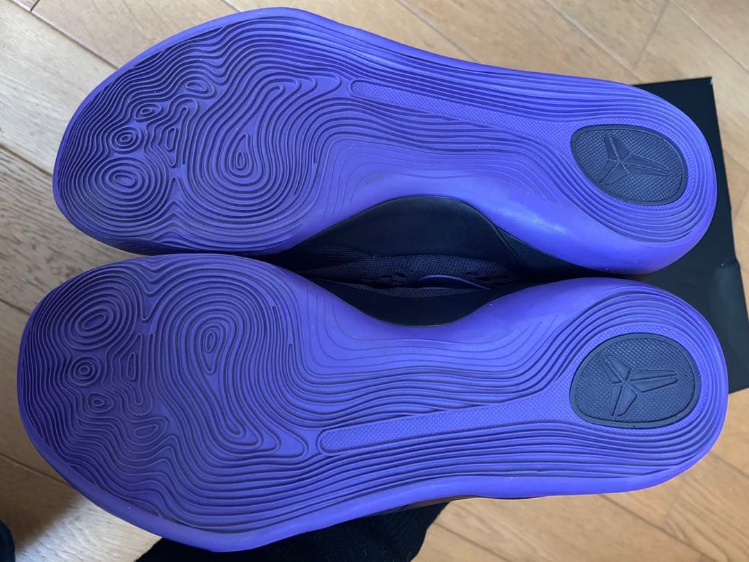 ナイキ　バッシュ　コービー　27.5