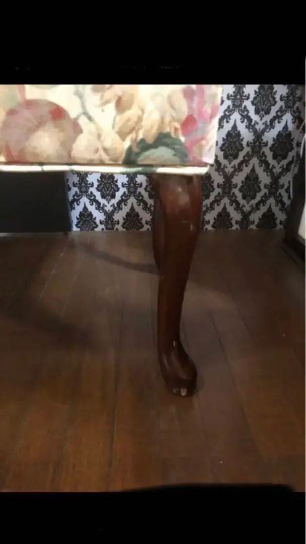 希少♦️猫脚 巻肘 高級 エレガント ソファ♦️絵画の様♦️華やかな花柄♦️送料込