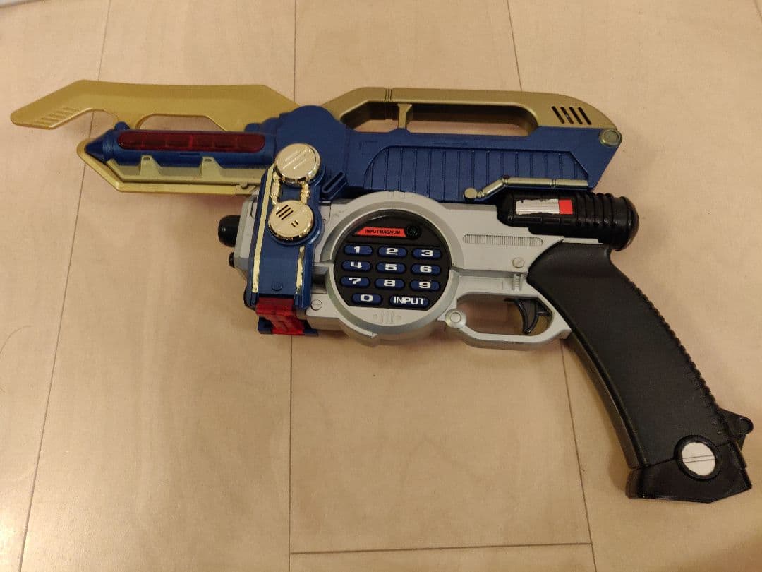 ビーファイター　セイバーマグナム