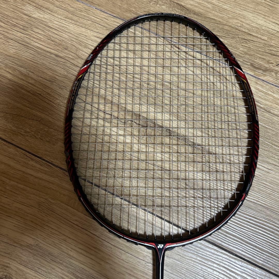 YONEX Clash 75 バドミントンラケット