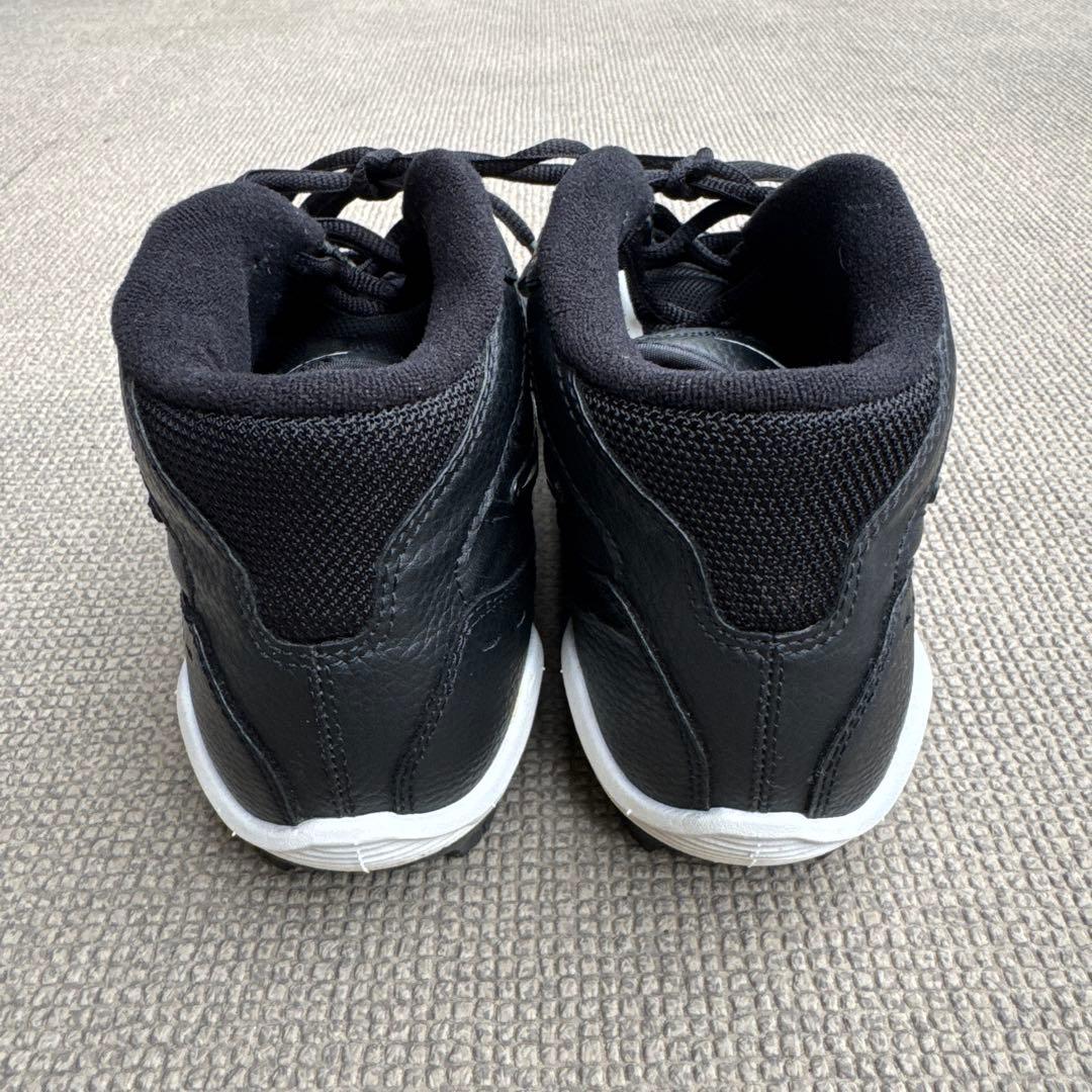 Nike ブラック スパイクシューズ