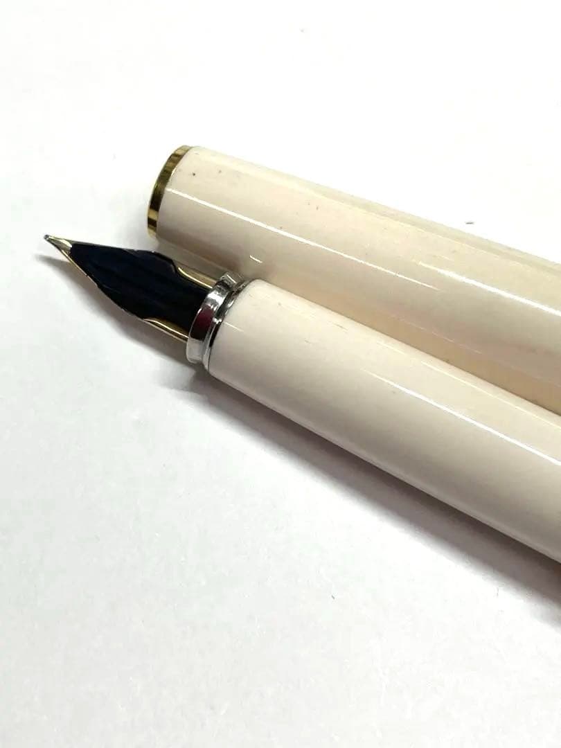 万年筆❣️k14アイボリー
