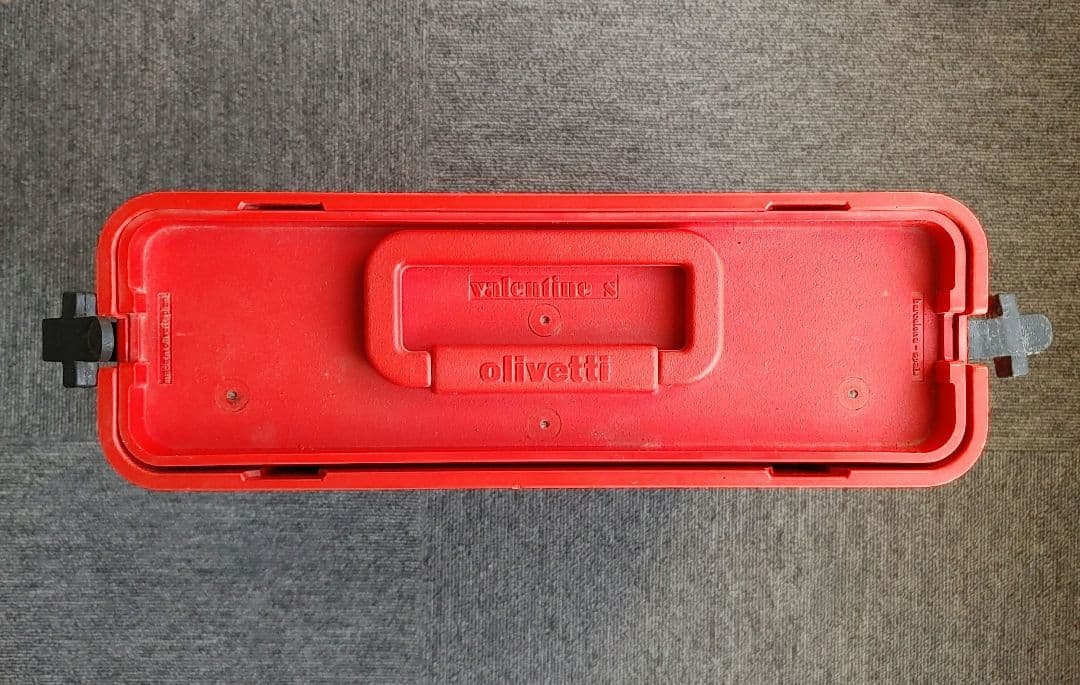 G*m様 希少品■オリベッティ タイプライター◆olivetti valenti