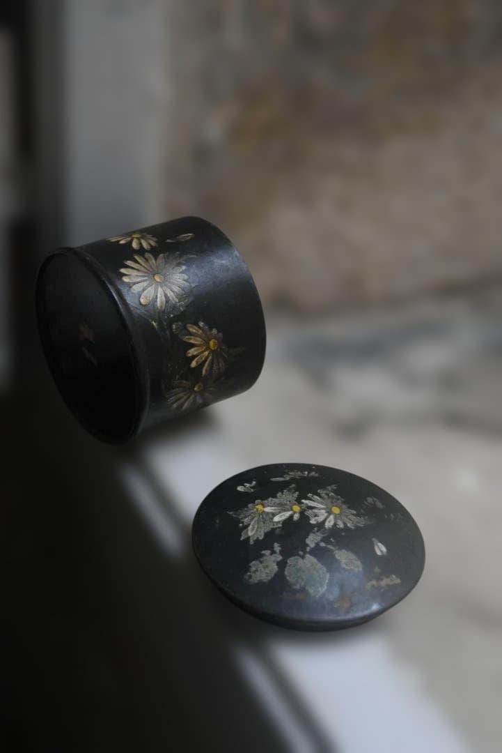 パピエマシェ　マーガレットの小物入れ　フランスアンティーク ナポレオン三世