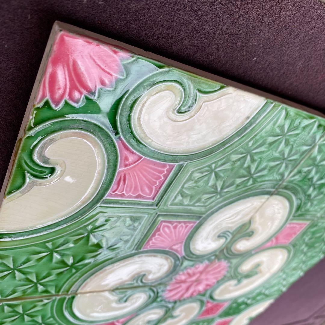 ハンドメイド日本製アンティークマジョリカタイル⑧Ａ４枚セット☆エンボスタイル☆