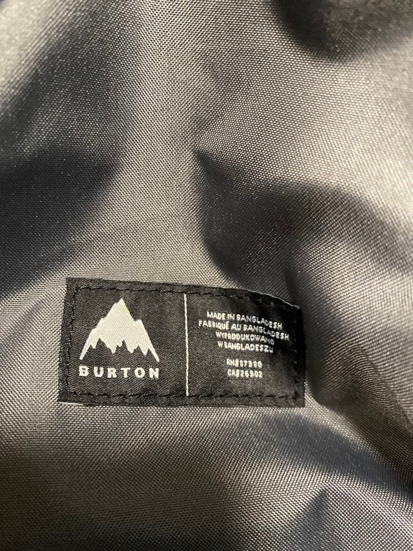 Burton ダッフルバッグ 70L 23-24モデル 防水　コンパートメント付