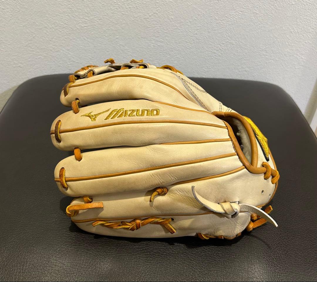 DeNA 柴田選手　グローブ