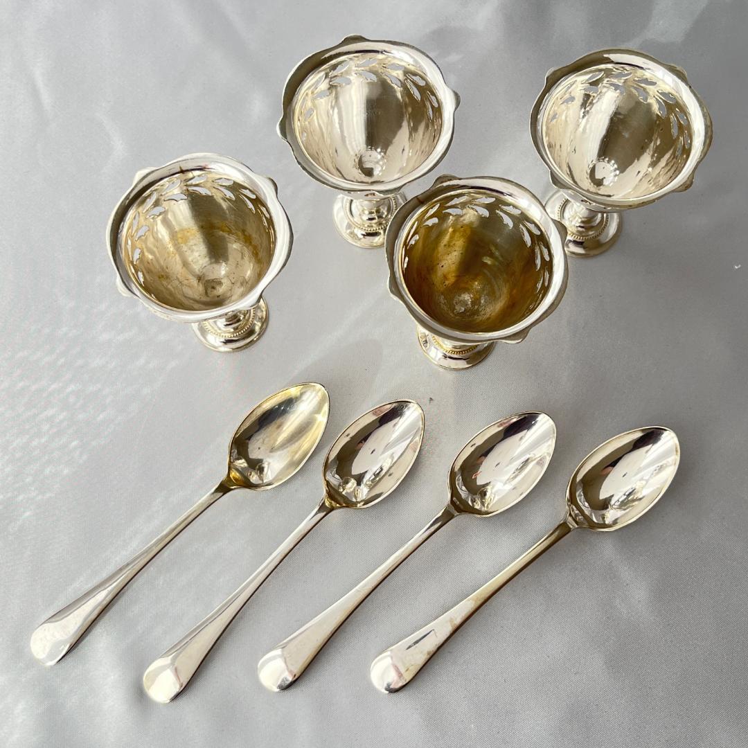 【John Harrison & Co】 透かしのエッグセット　エッグカップ