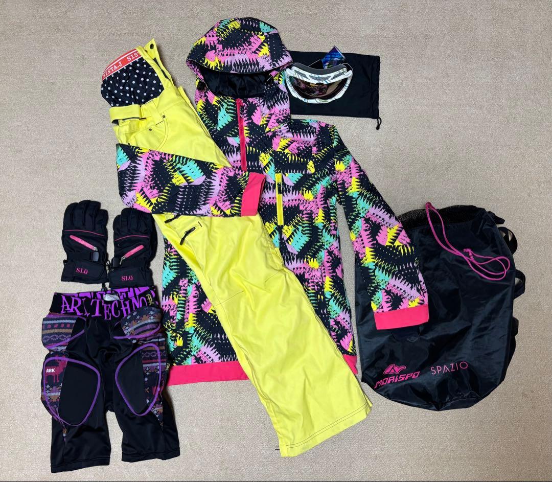 レディース4点セット スキー スノボ ウェア グローブ ヒップガード ゴーグル