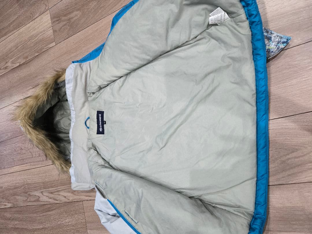 新品未使用　kissmarkスキーウェア　140センチ