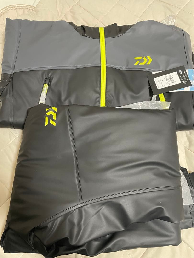 DW-6025 オーシャンウィンタースーツ　Mサイズ