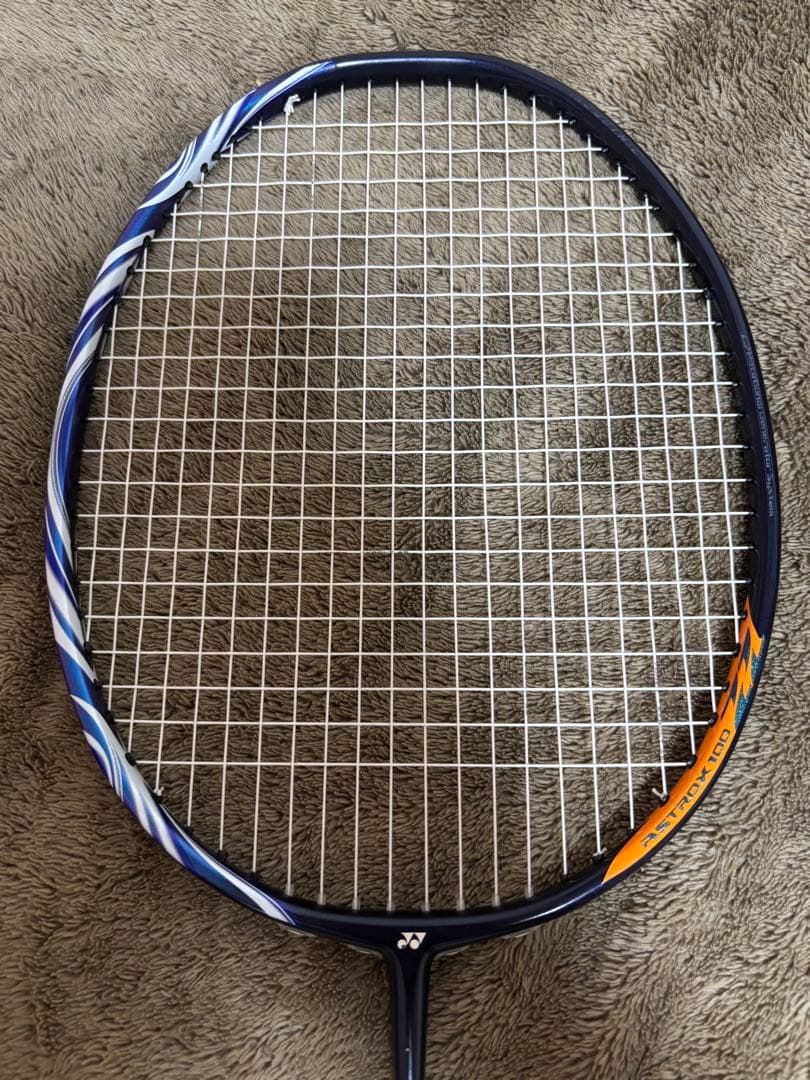 YONEX アストロクス100zz 4u5 ダークネイビー 2本