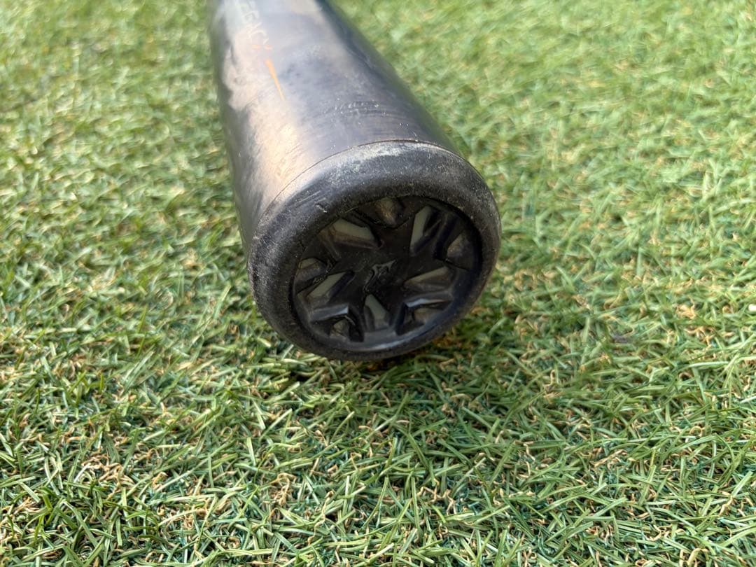 BEYOND MAX LEGACY 軟式バット 83 710 レガシー　ビヨンド