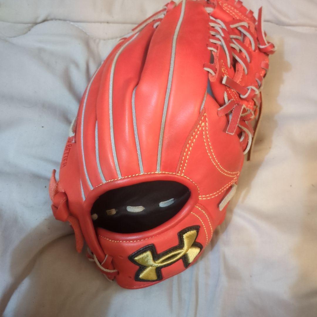アンダーアーマー　一般用軟式野球　グローブ　内野手用