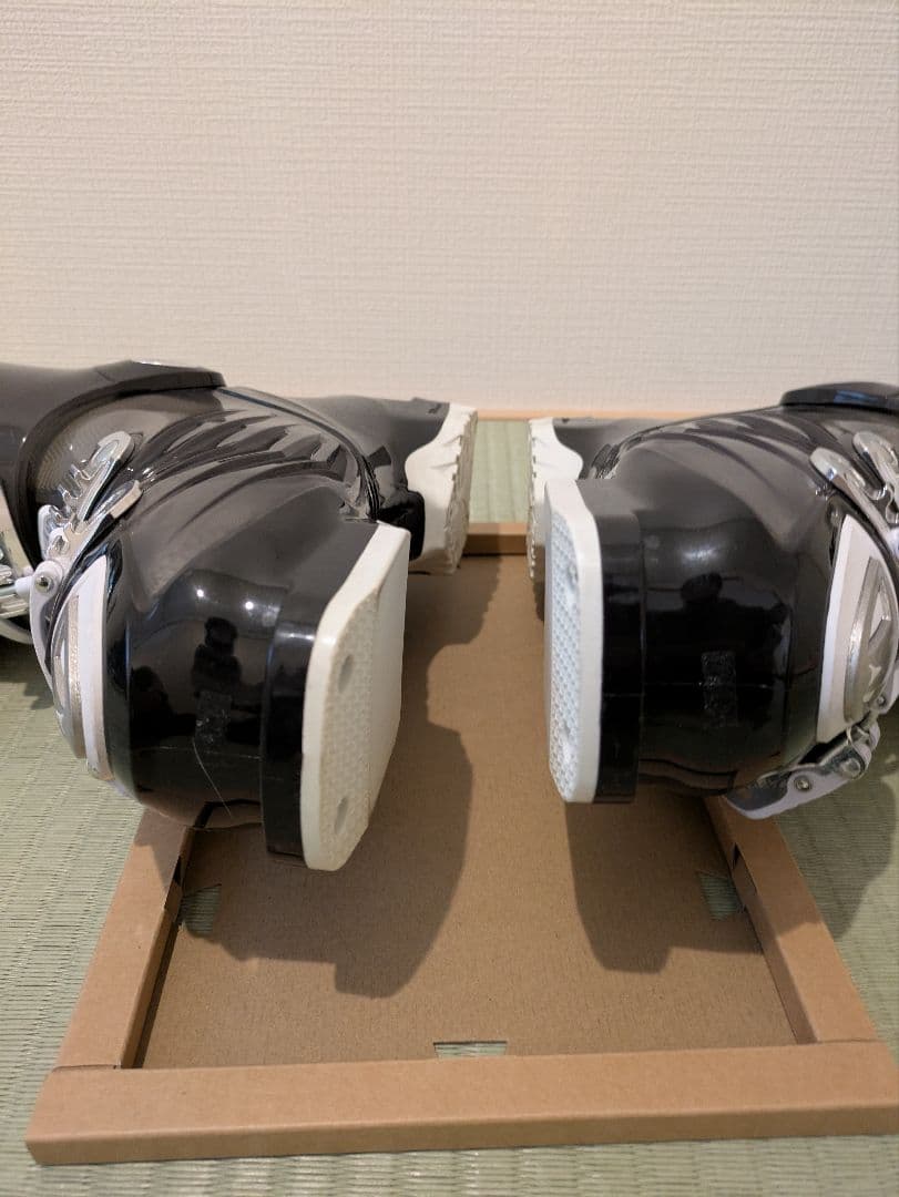 【美品】Atomic スキーブーツ 女性用 ブラック23.0/23.5