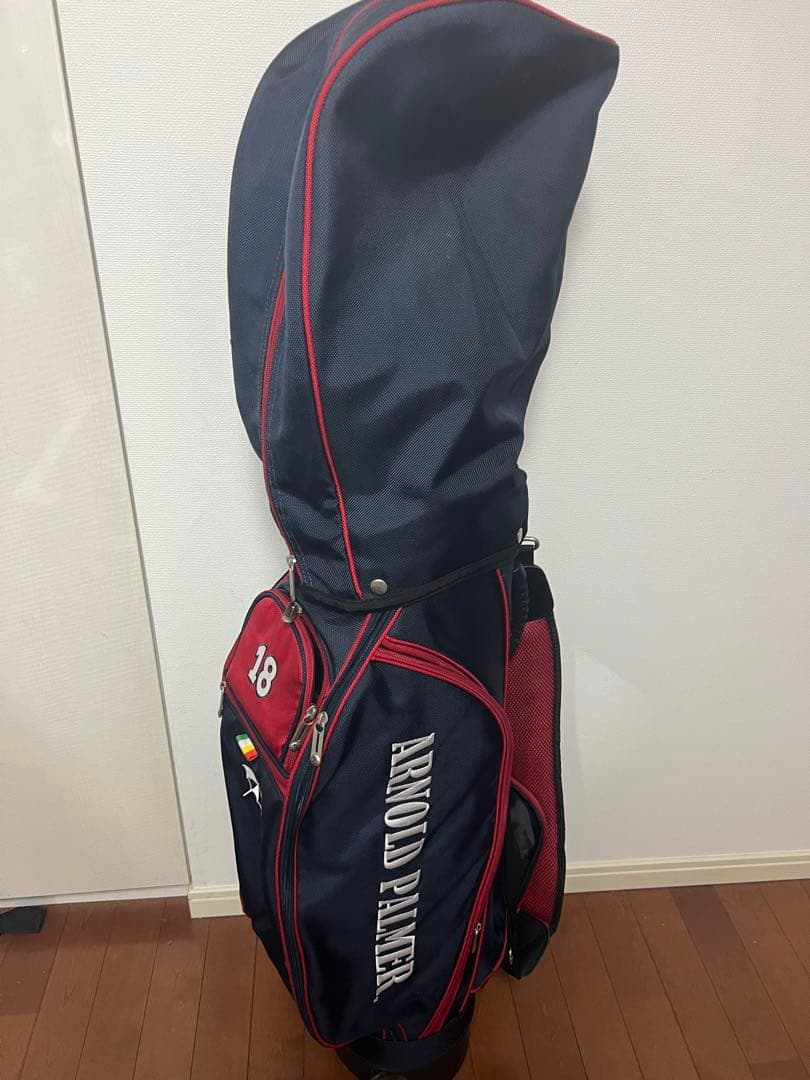 ARNOLD PALMER ゴルフ　キャスター付き　キャディバッグ 18
