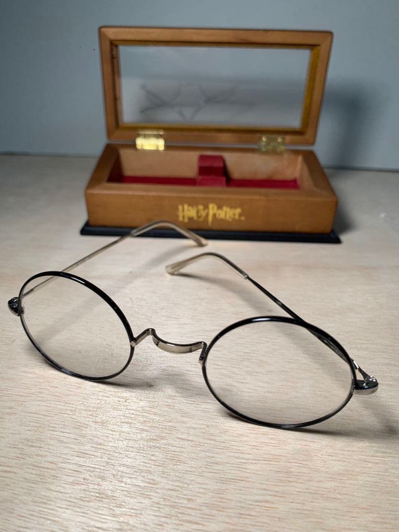 レア　ハリーポッター ハリー愛用眼鏡 プロップレプリカノーブルコレクション　レア
