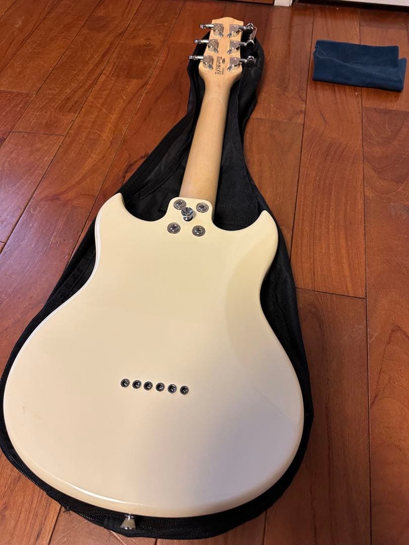 VOX エレキギター mini ホワイト/ギターケース付き