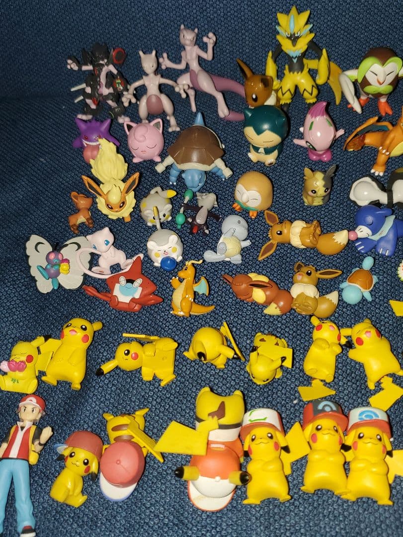 バ*ス様 ポケモン 指人形 ミニフィギュア148個セット