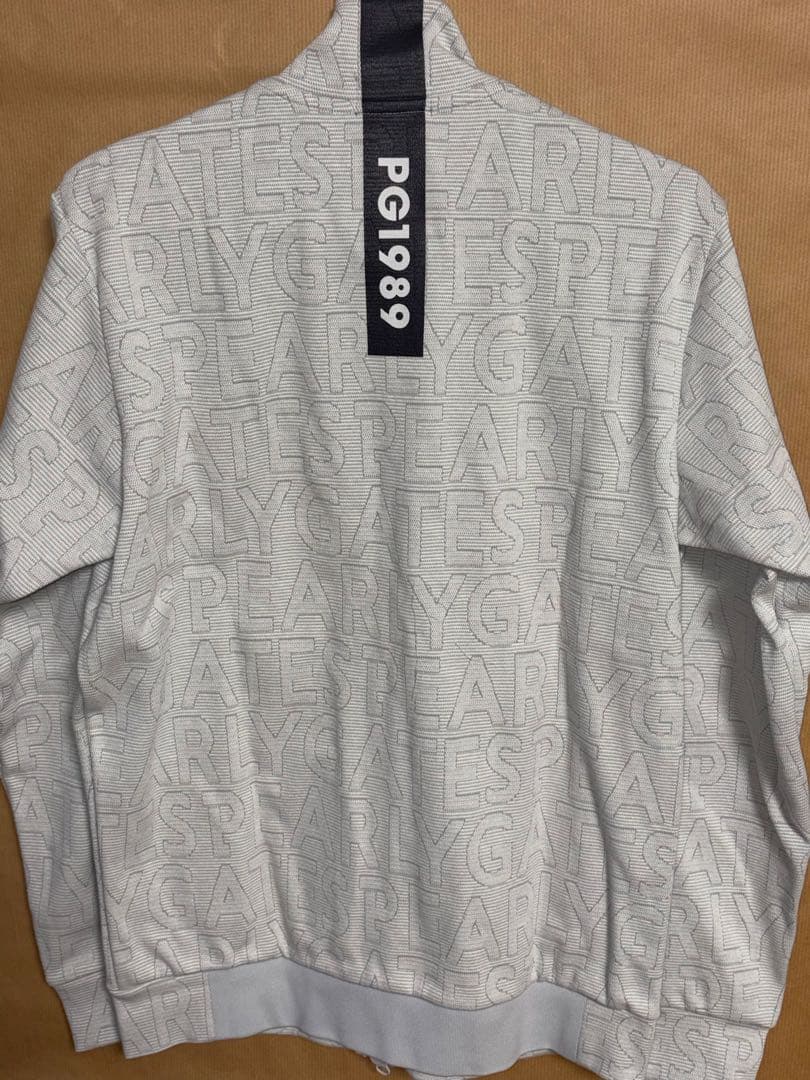 パーリーゲイツ・PG1989 ライトグレー　 新品・未使用　タグ付き サイズ4