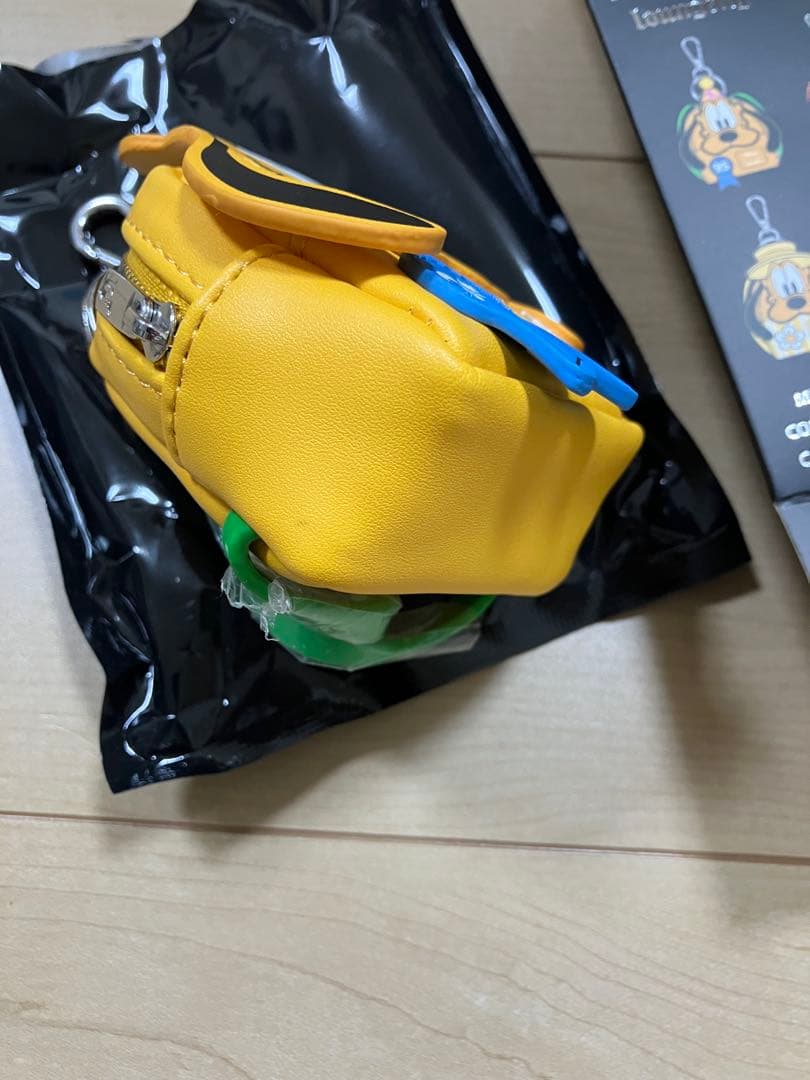 ディズニー プルート 95周年 キーホルダー　ラウンジフライ