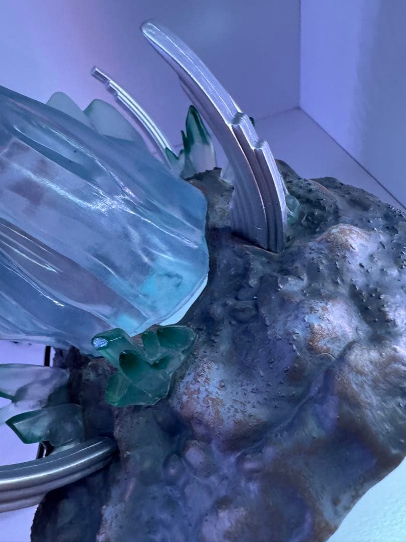 青眼の白龍 LEDライト付きフィギュア