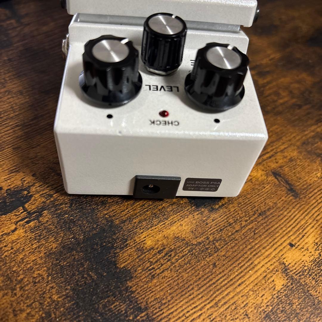 BOSS Distortion DS-1 WH ギターエフェクター