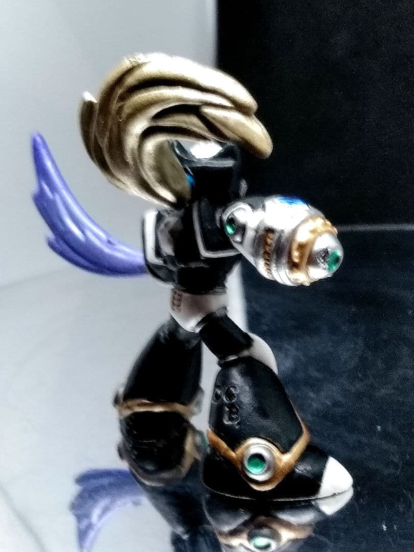 ロックマンX フィギュア 消しゴム 黒ゼロ 　塗装品