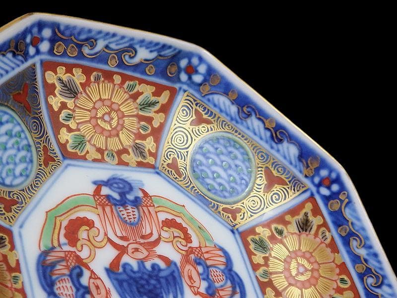 大聖寺伊万里　金襴手　描分　花に青海波八角５寸皿　２枚　D931AS-CRx