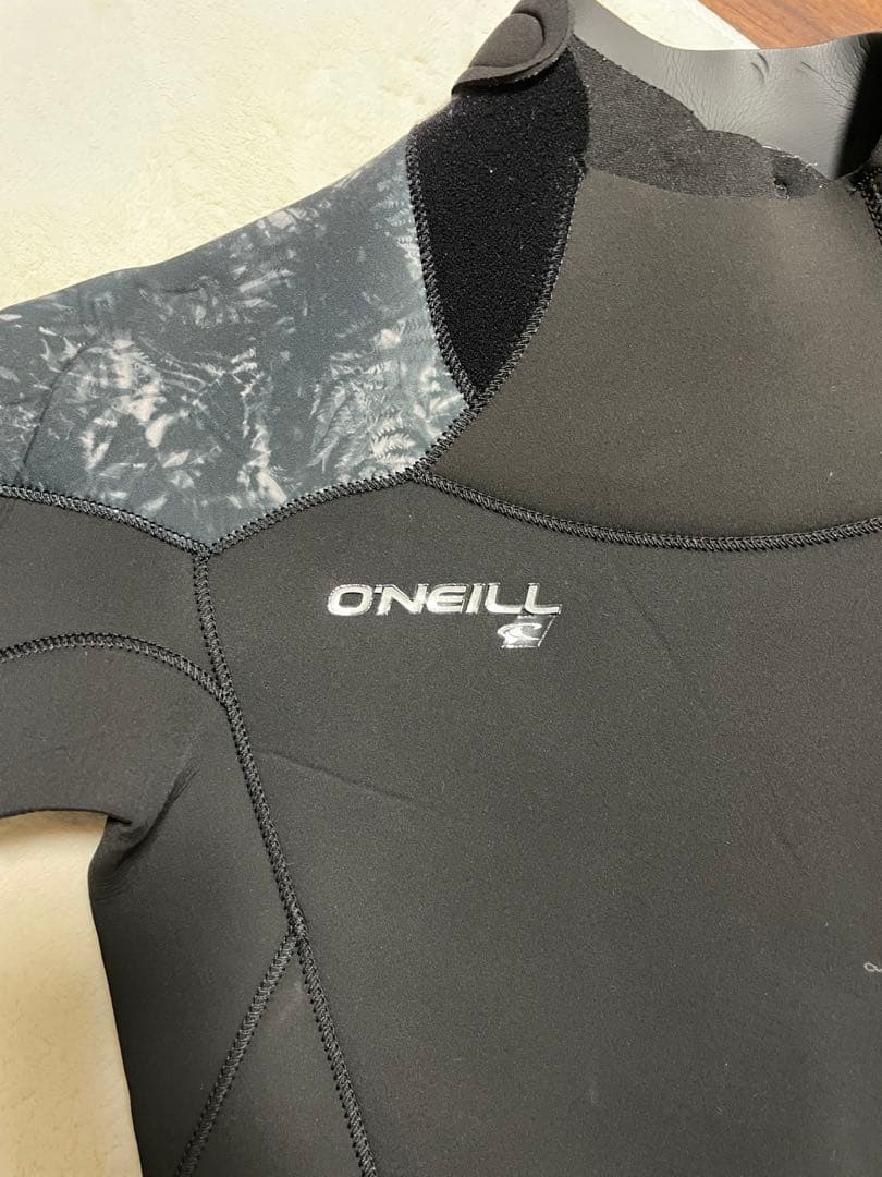 フルスーツバックジップ オニールONEILL SUPERFREAK 美品Lサイズ