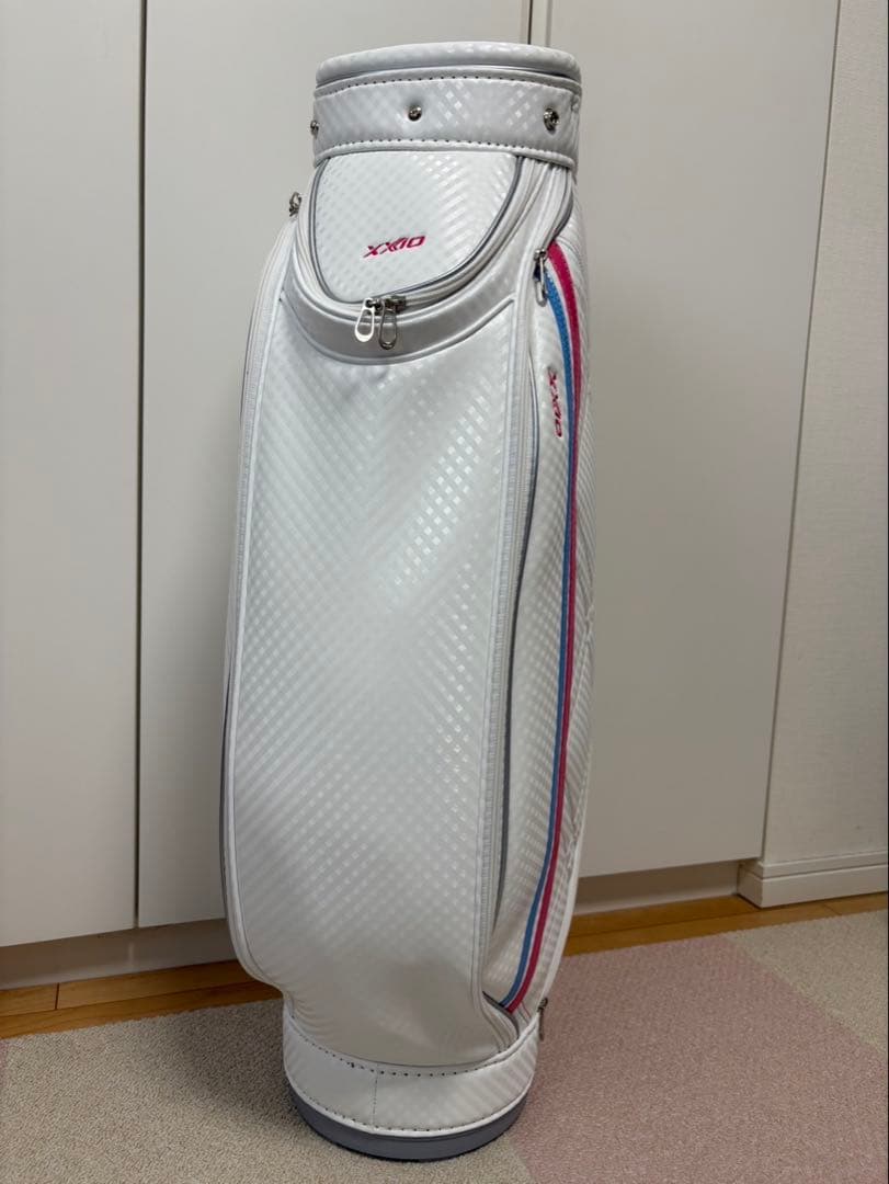 キャディバッグXXIO ゴルフバッグ レディース ホワイト　軽量