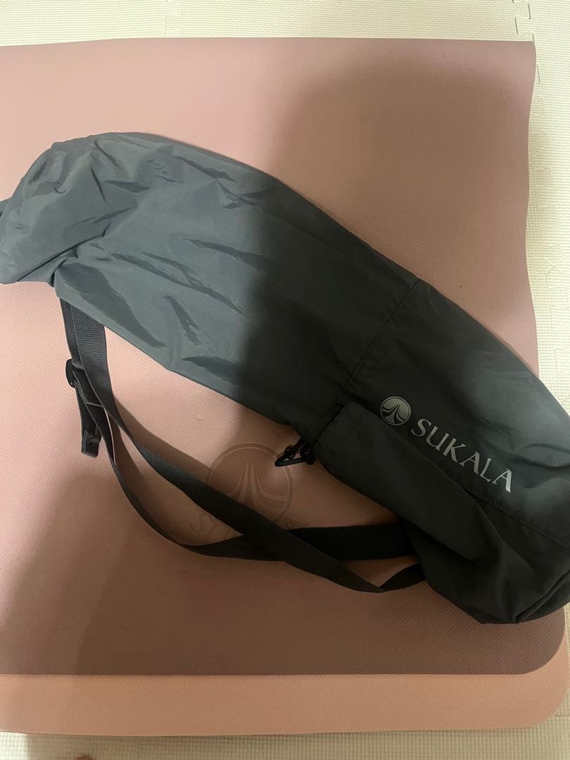 lava ヨガマットとトレーニングウェアセット