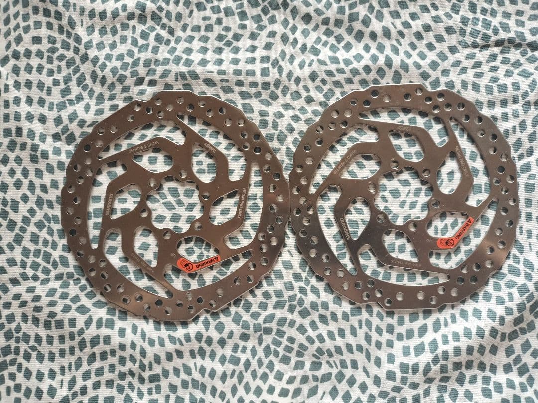 シマノ油圧ディスクブレーキMT200　純正RT26ローター付き