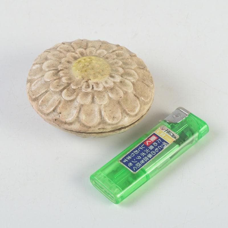 茶道具　楽吉左衛門　十代旦入造　菊香合　共箱　V　9861