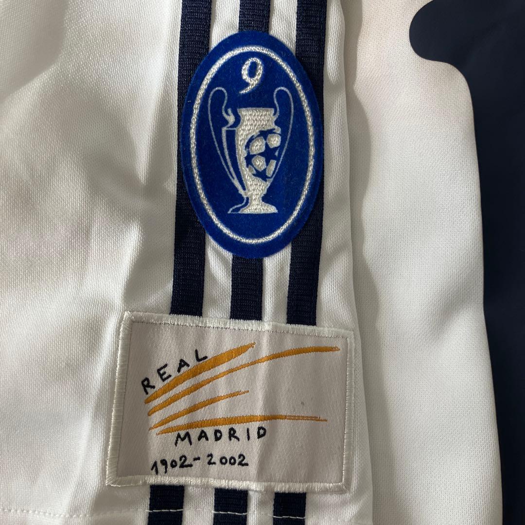 フィーゴ　レアルマドリード　ユニフォーム